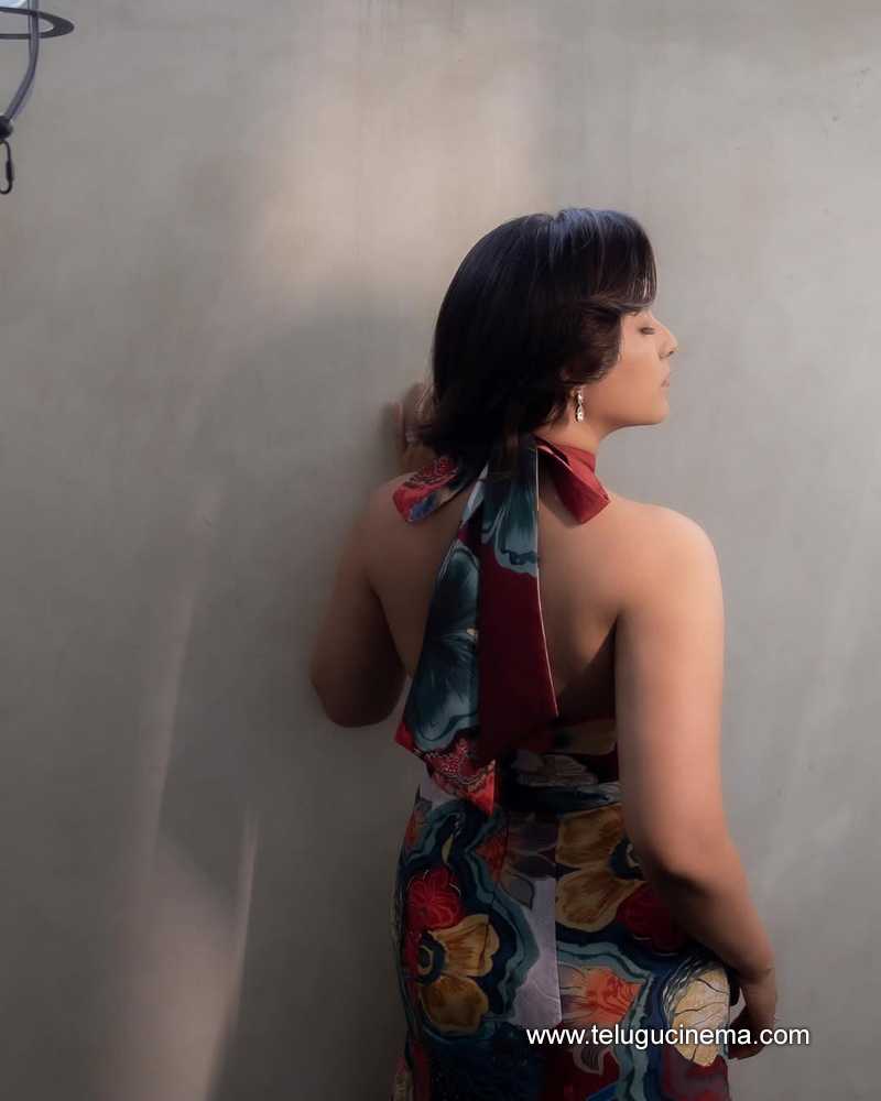 amala stills 03032506