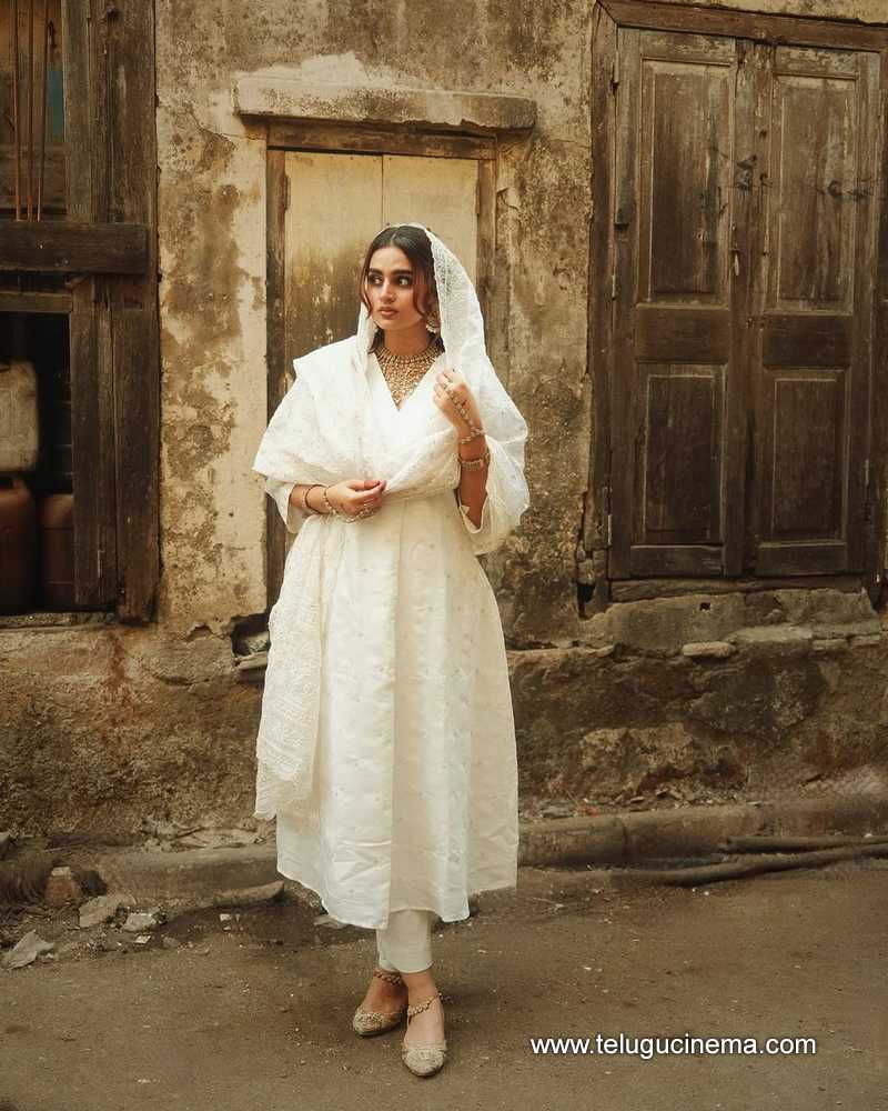 ayesha stills 28032502