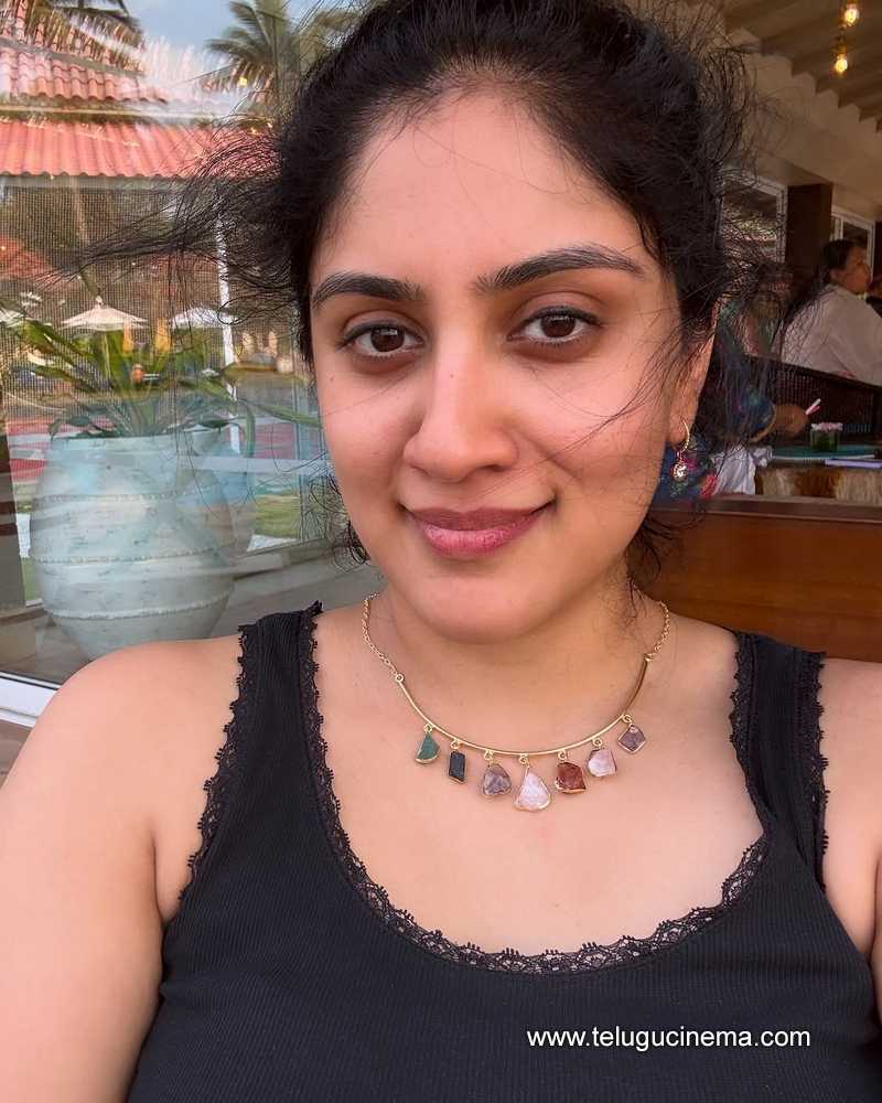 dhanya stills 21032502