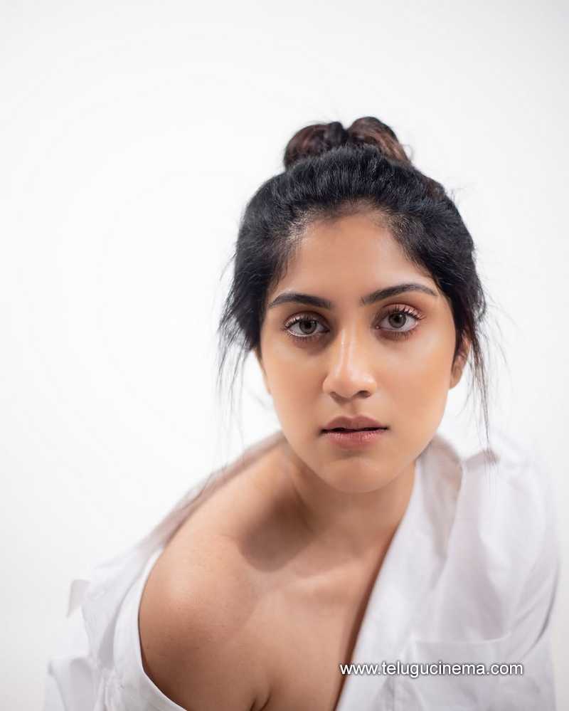 dhanya stills 26032502
