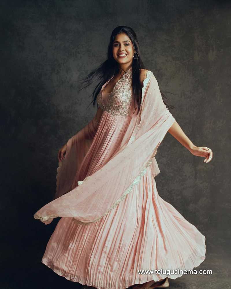 faria stills 04032502