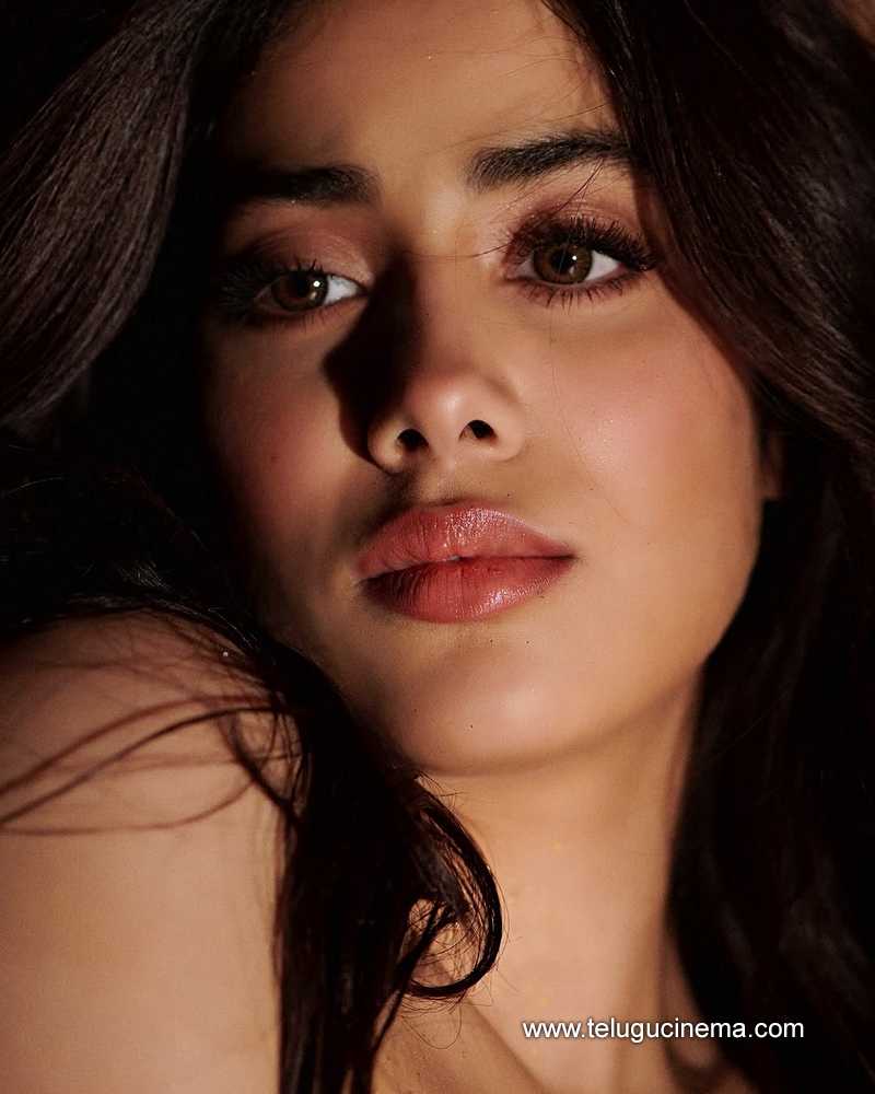 jahnvikapoor stills 11032504