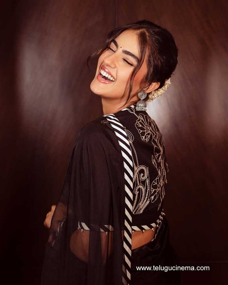 kavya stills 01032507