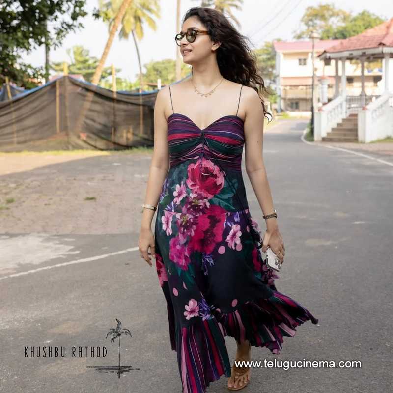 keerthy stills 15032501
