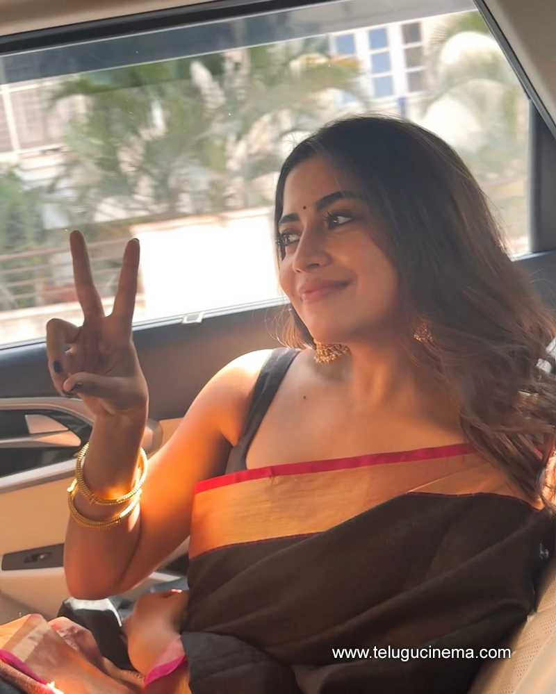 sampada stills 17032508