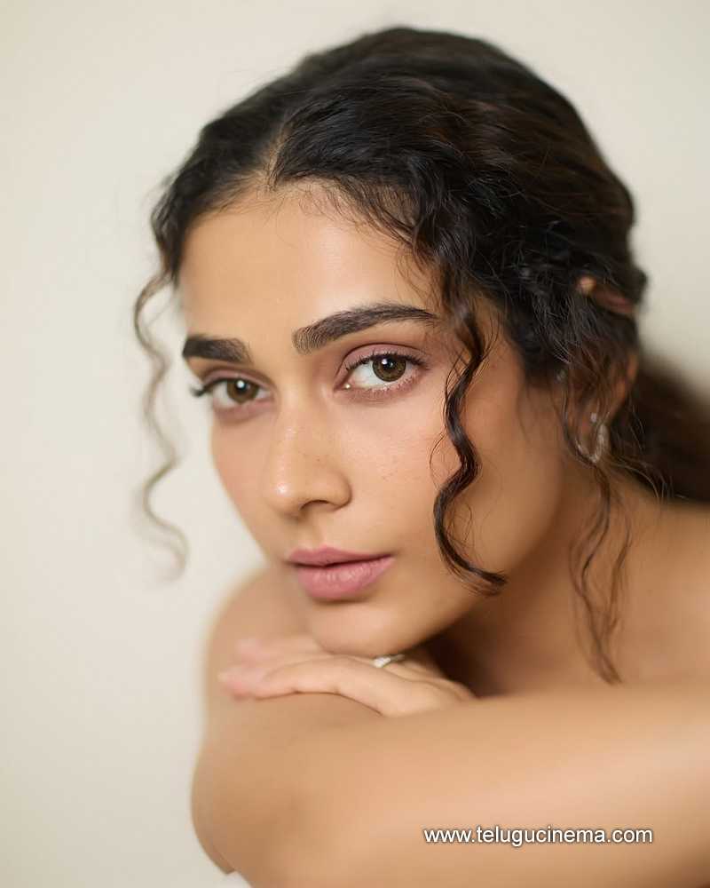 akansha stills 28042502
