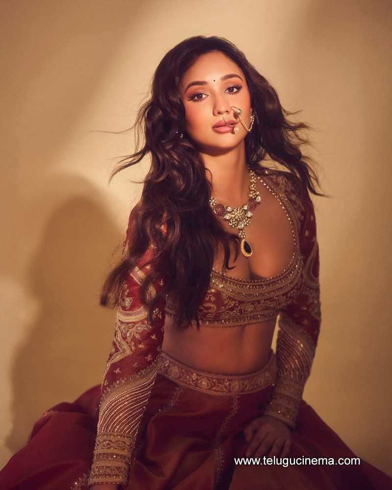 anikha stills 30042506