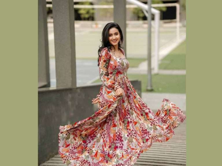 deepika thumb 1