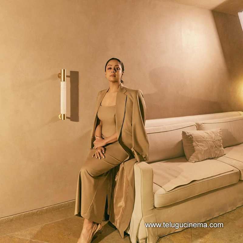 jyothika stills 02042505