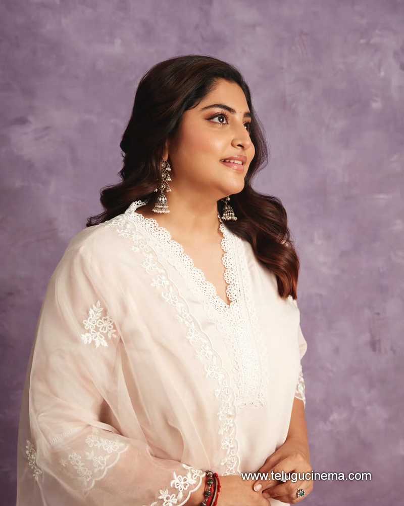 manjima stills 08042505