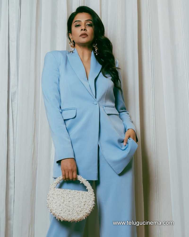 priyamani stills 02042502