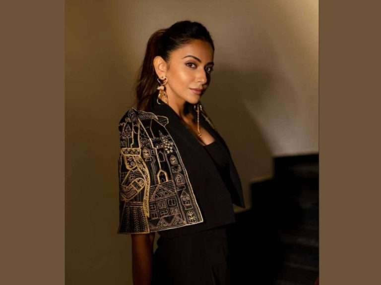 rakul thumb 2