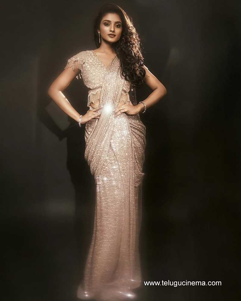 roopa stills 08042504