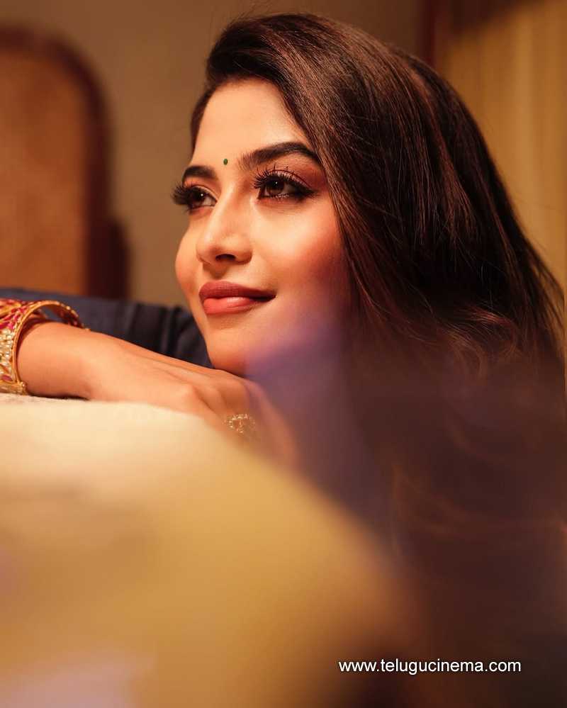 sampada stills 03042502