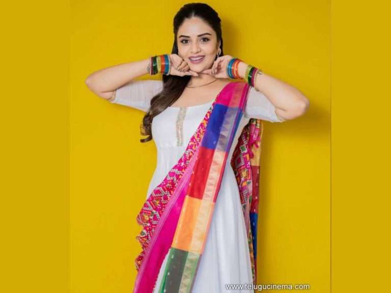 sreemukhi thumb 1