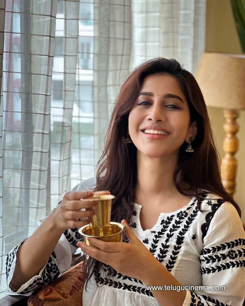 nabah stills 200525 04