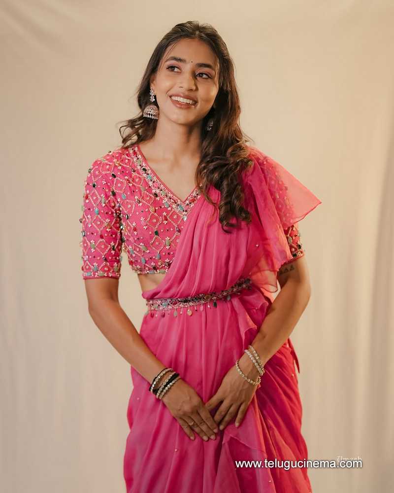 sapthami stills 05052510