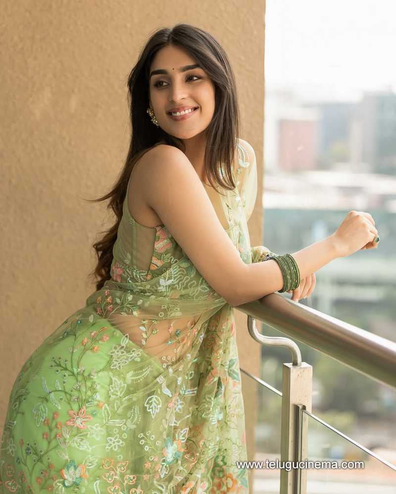 yukti stills 03052503