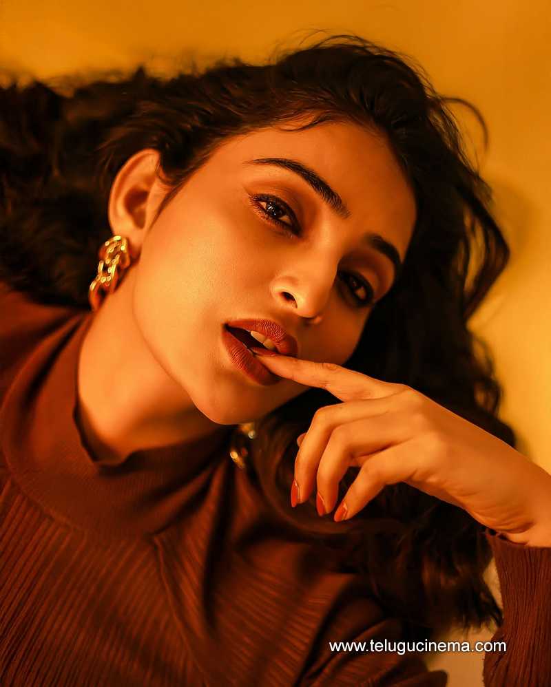 ananya stlls 300625 05