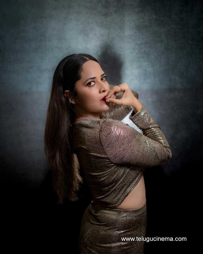 anasuya stills 070625 02