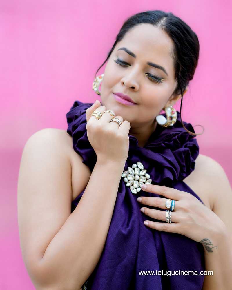 anasuya stills 210625 10