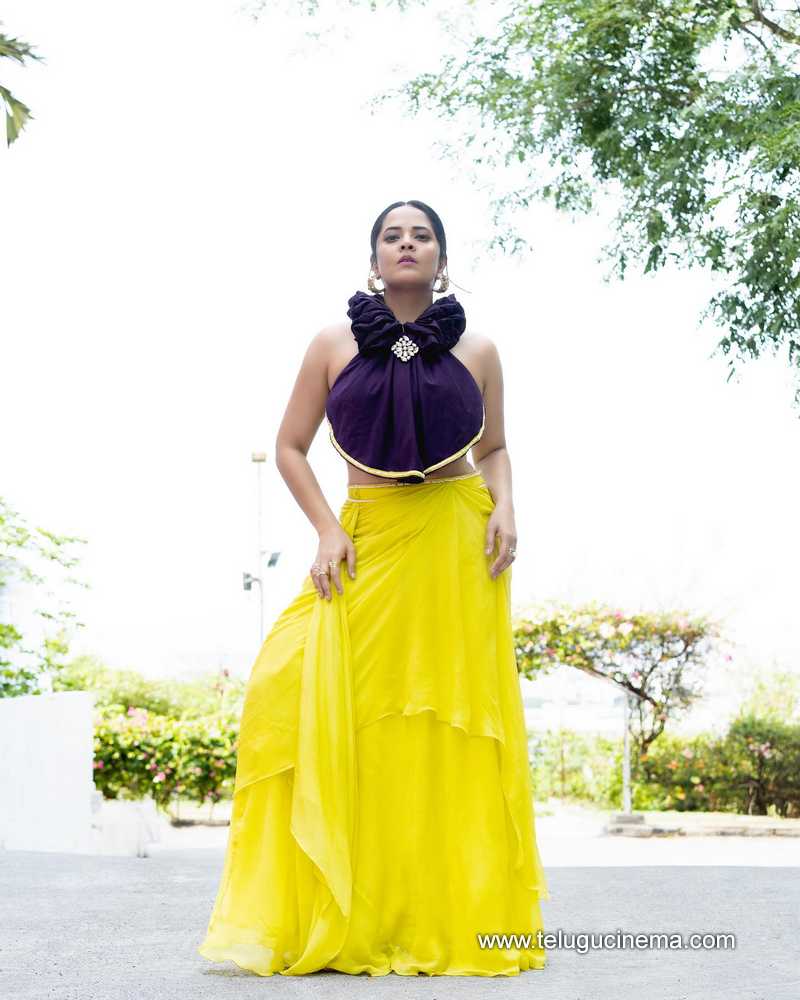 anasuya stills 210625 11