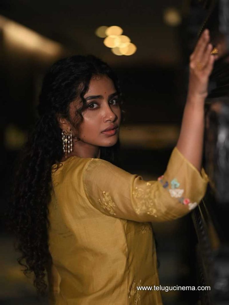anupama stills 250625 03