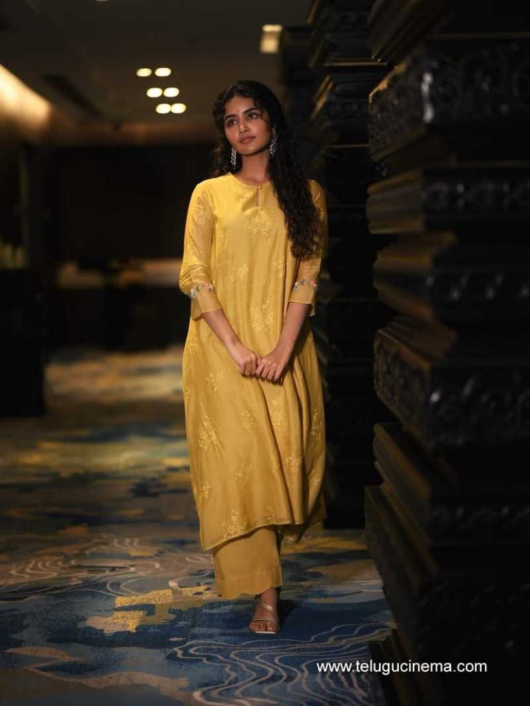 anupama stills 250625 04