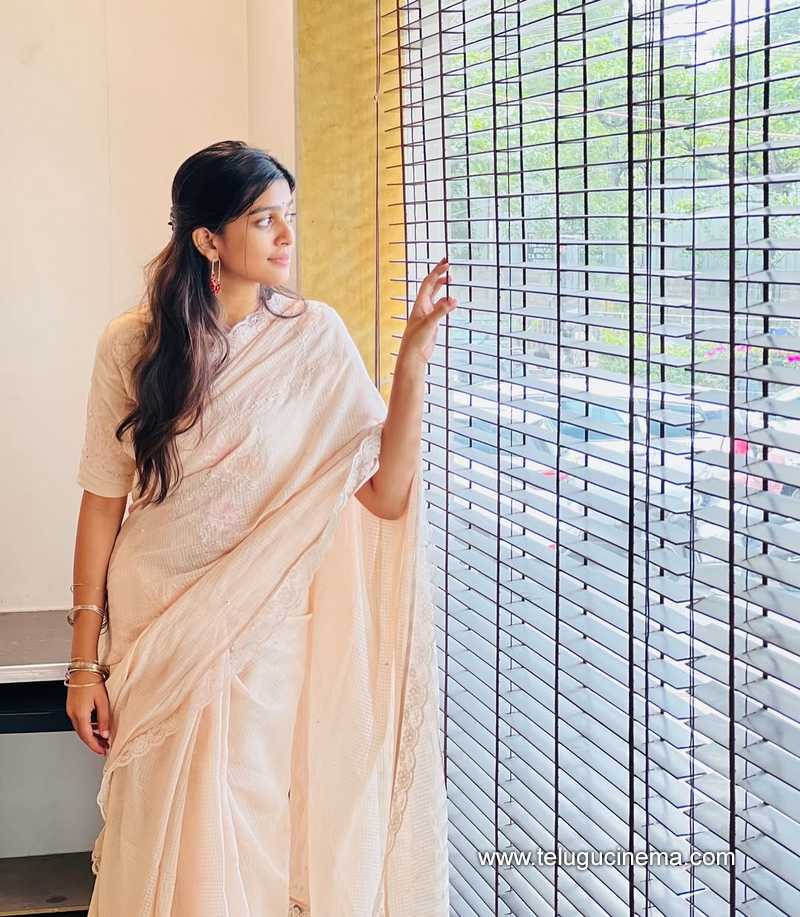 avanthika stills 180625 03