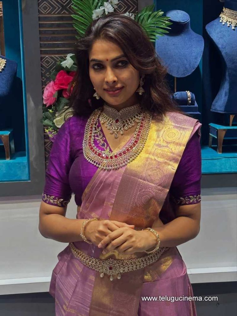 divi stills 130625 08