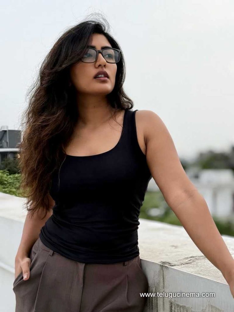 eesharebba stills 030625 02