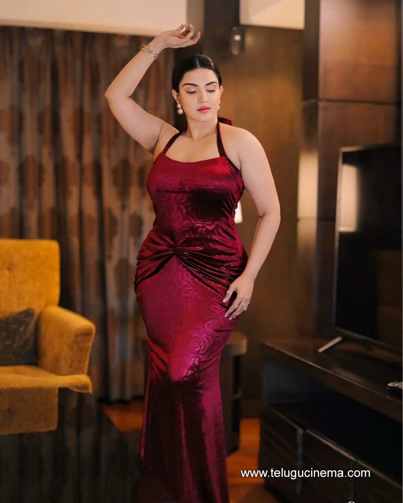 honeyrose stills 120625 03