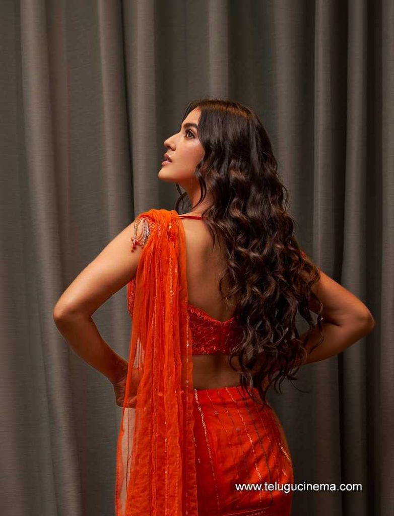 kavya stlls 300625 07