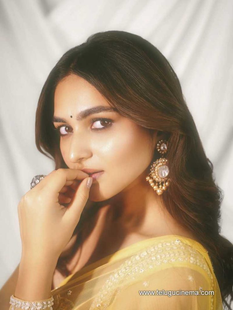 kayaadu stills 170625 02