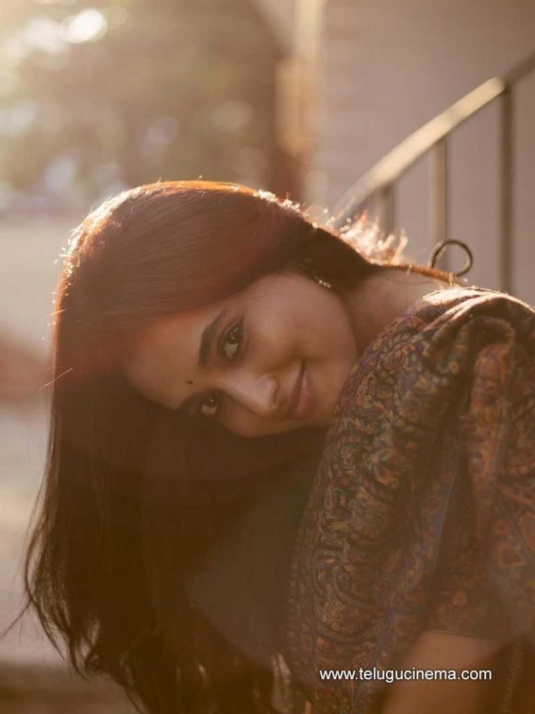 priyanka stills 200625 02