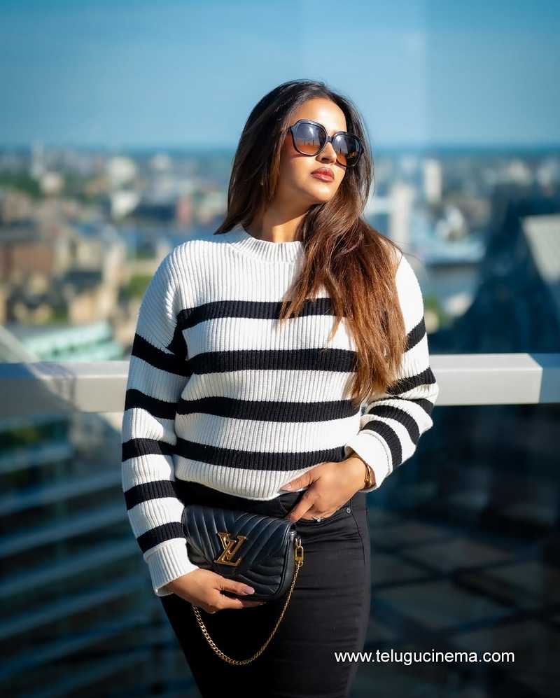 pujitha stills 160625 04