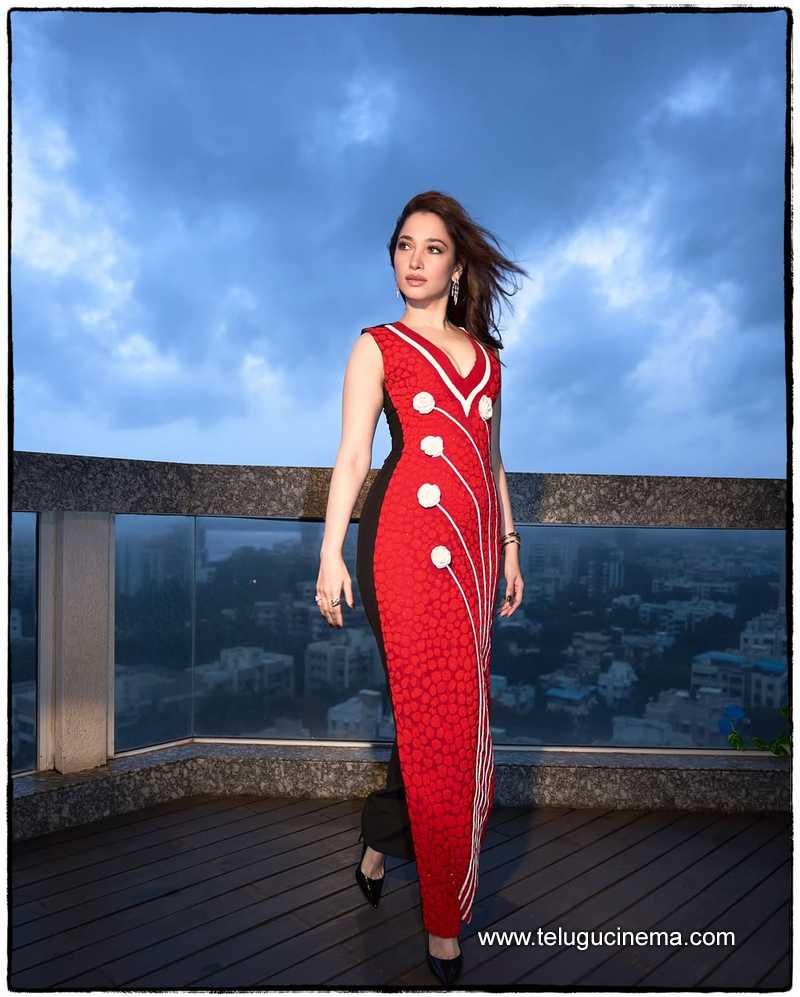 tamannah stlls 300625 05