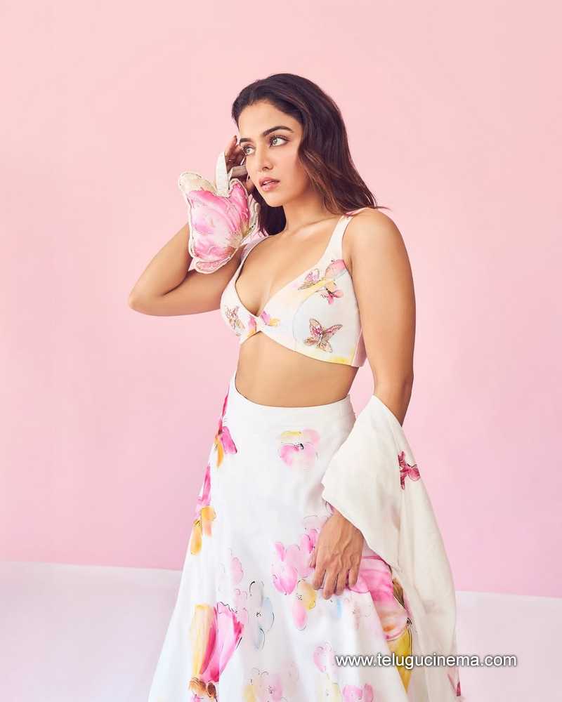 wamiqa stills 190625 08