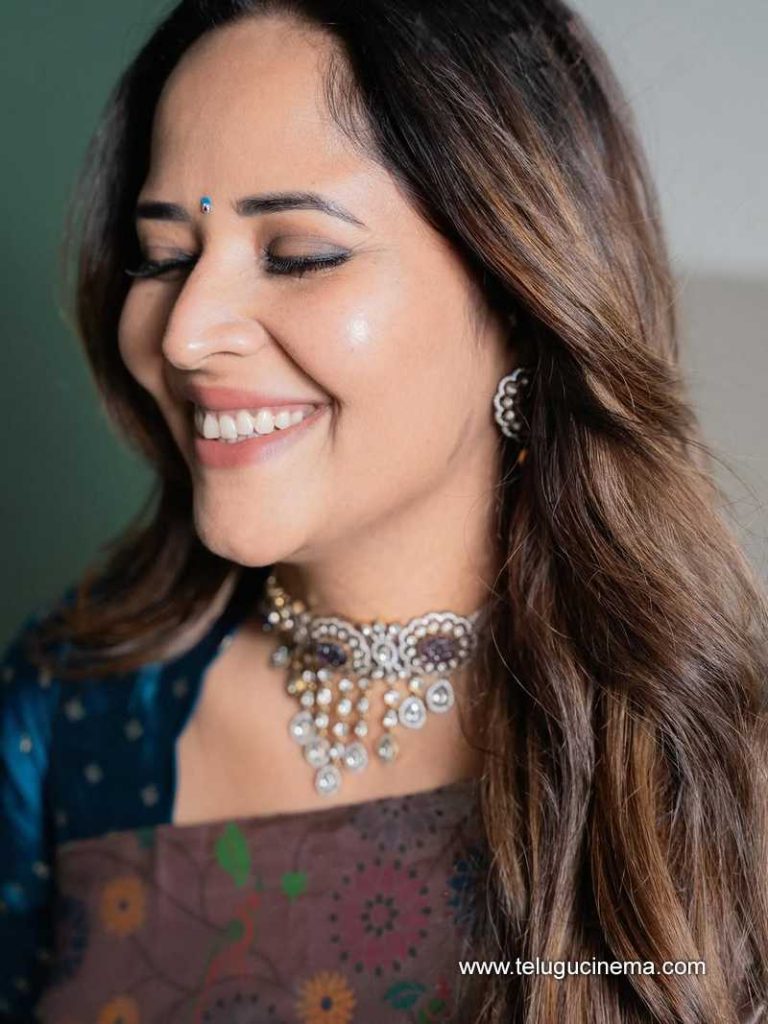 anasuya stlls 040725 02