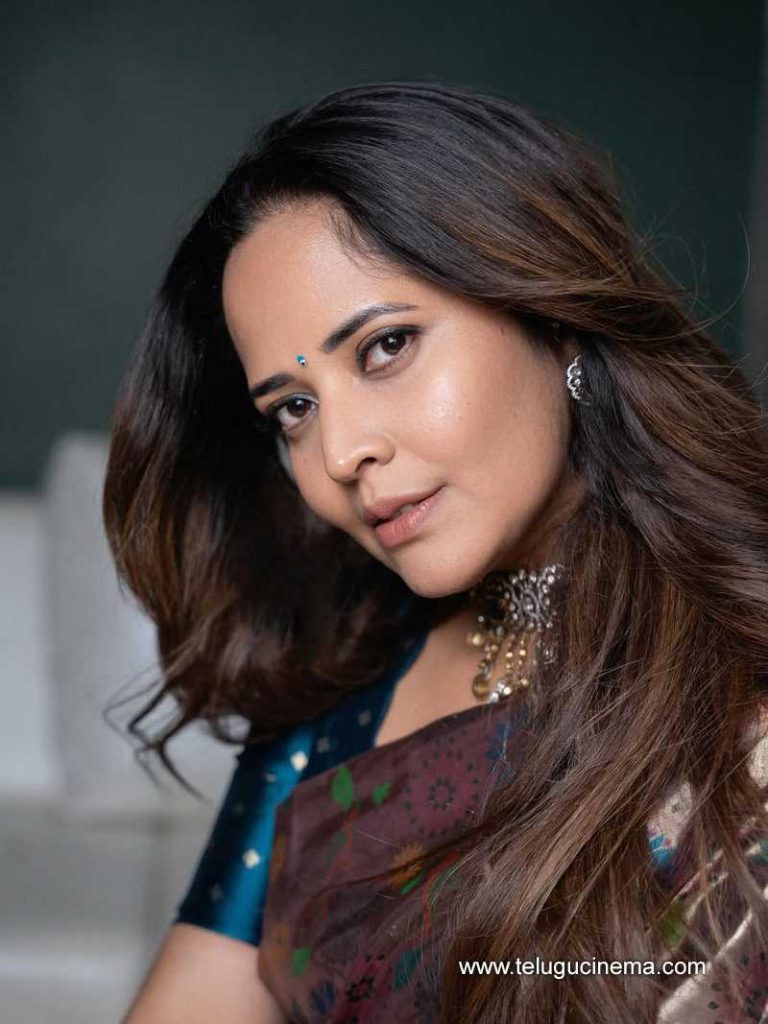 anasuya stlls 040725 11
