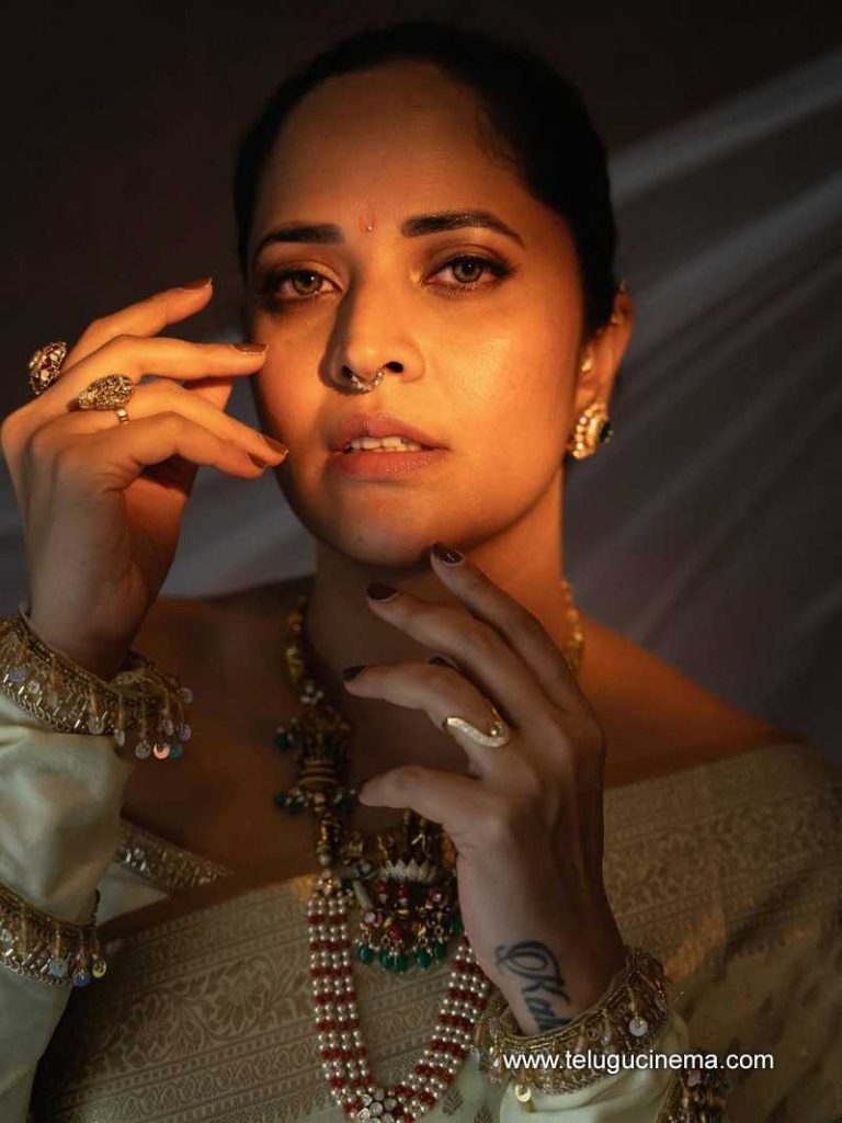 anasuya stlls 070725 09