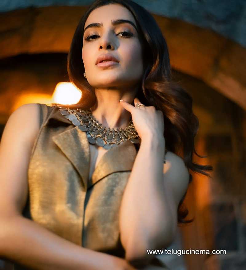 samantha stlls 090725 03