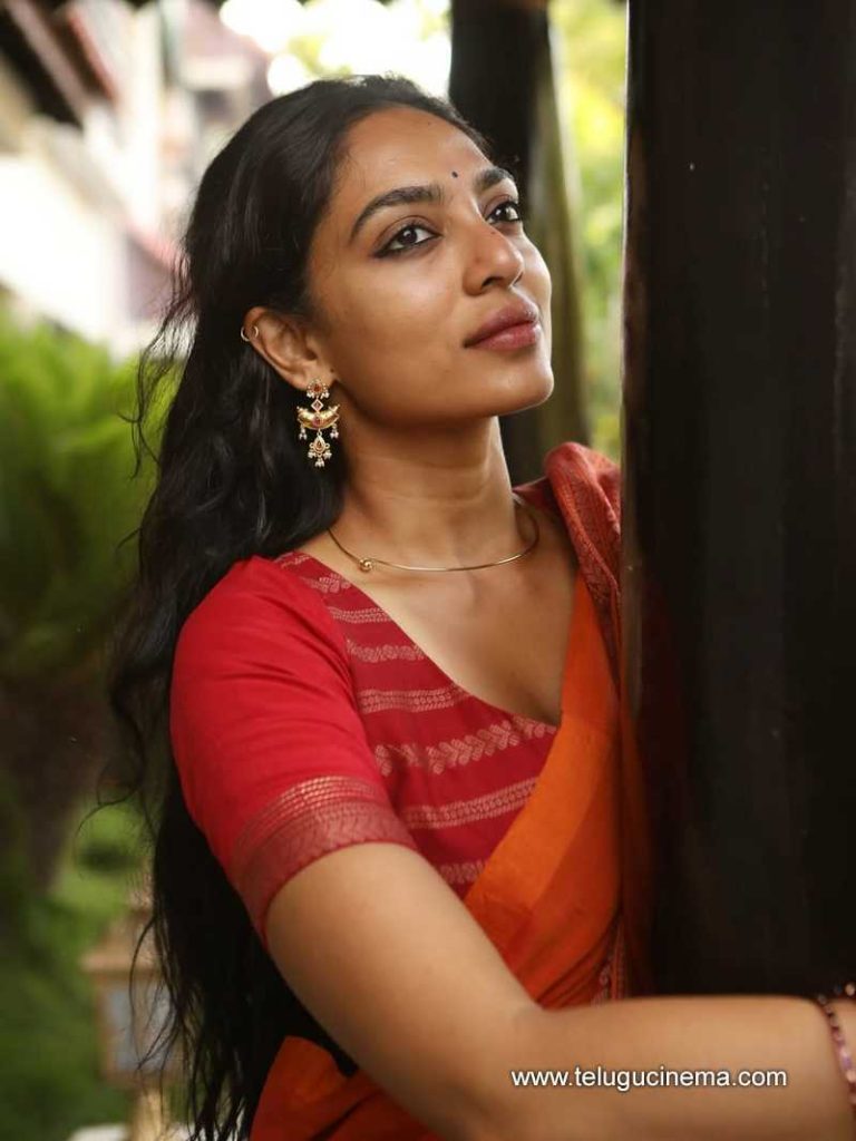 sobhita stlls 100725 01