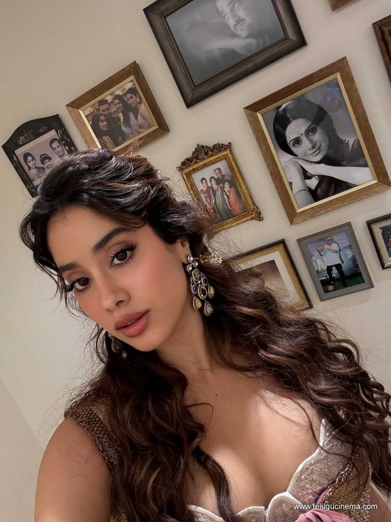 jhanvi photos 300925 05