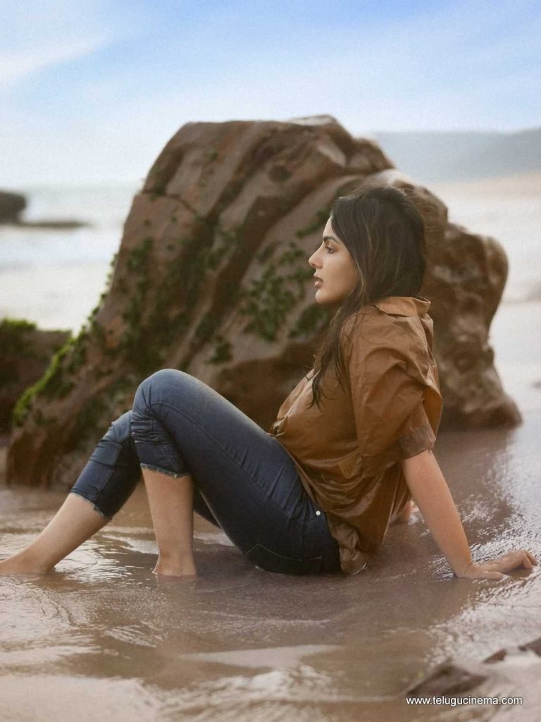 samyuktha photos 290925 05