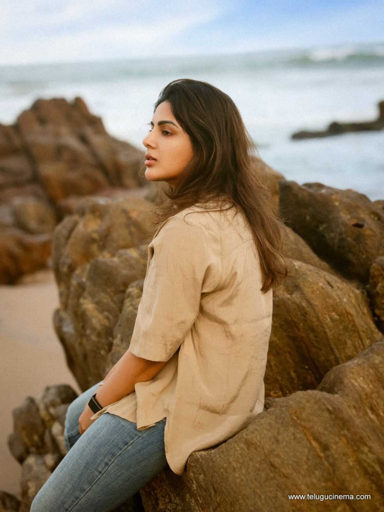samyuktha photos 290925 09