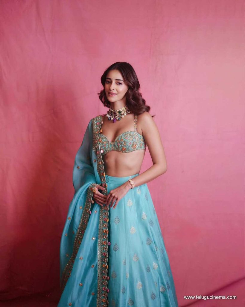 ananya photos 211025 02