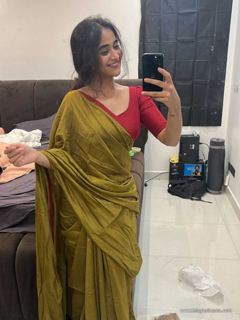deepti photos 161025 04
