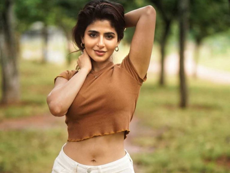 iswarya thumb 2