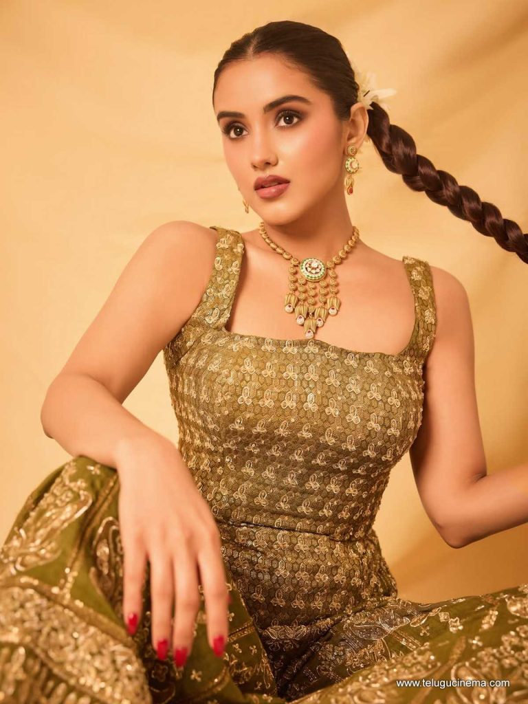 malvika photos 291025 03